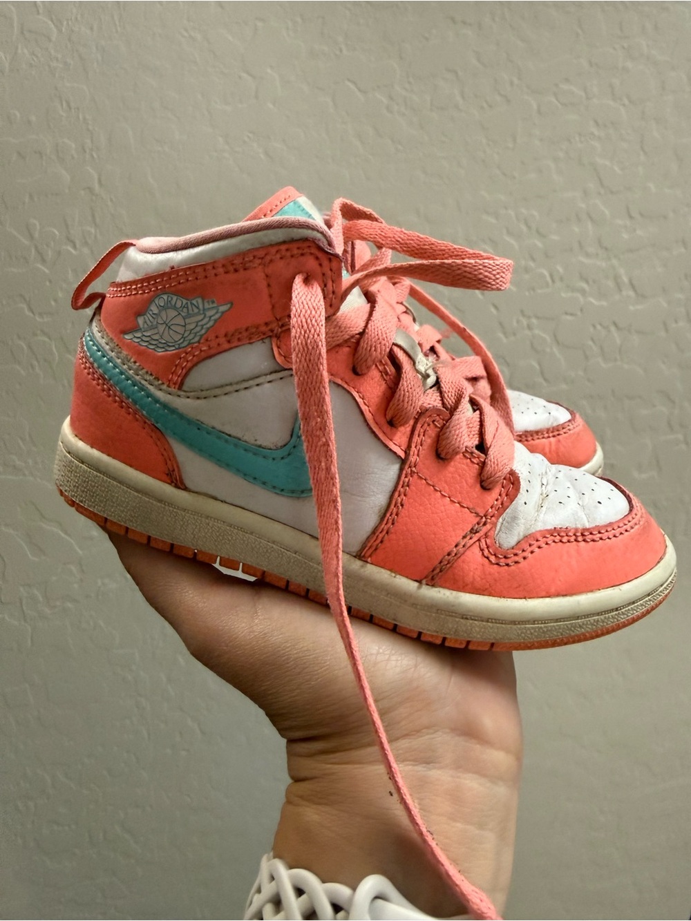 Jordan Kids Coral and Teal High-Top Sneakers